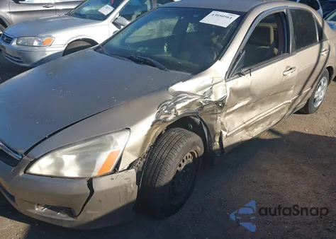 2007 Honda Accord 2.4 Lx z USA, uszkodzony, nr VIN 1HGCM564X7A102355